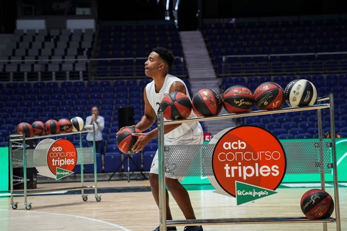 Louis Bullock antes de participar en el concurso de triples