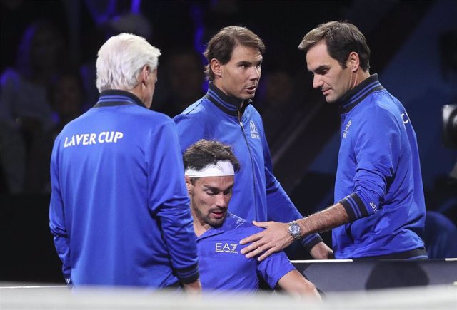 Rafa Nadal junto a Roger Federer y Bjorn Borg aconsejando a Fabio Fognini en la Laver Cup