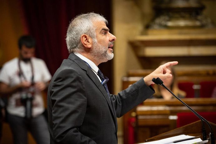El relleu d'Inés Arrimadas al capdavant de Cs a Catalunya, Carlos Carrizosa, intervé en un ple al Parlament de Catalunya, el mateix dia en qu JxCat, ERC i la CUP veten la candidatura de senador a Miquel Iceta per designació autonmica