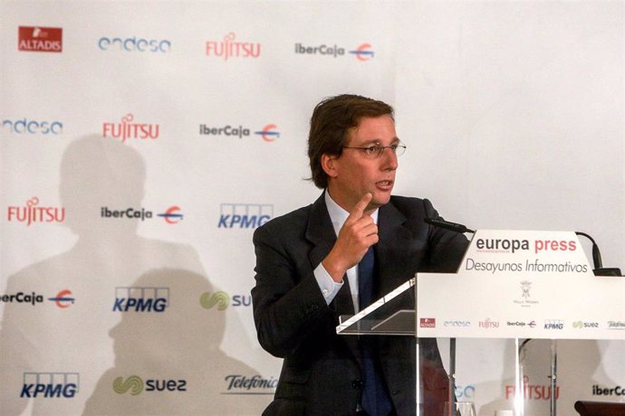 El alcalde de Madrid, José Luis Martínez-Almeida, durante su intervención en un desayuno de Europa Press.