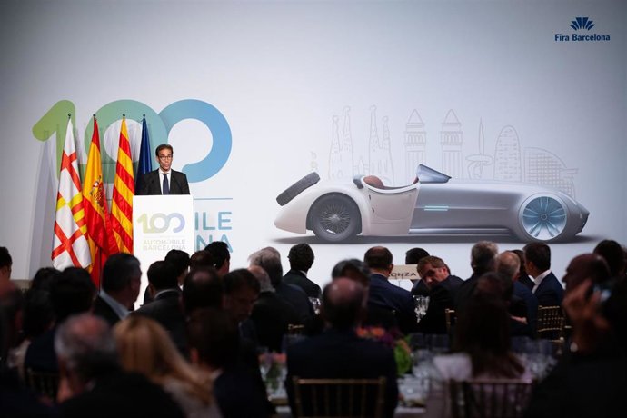 Pau Relat, Quim Torra, Felipe VI y Reyes Maroto, presentes en la Segunda jornada en el Salón del Automóvil en Barcelona