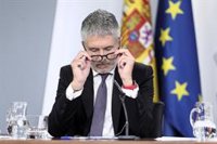 Marlaska señala que a los detenidos en Cataluña se les imputa la posible comisión de un delito de carácter violento