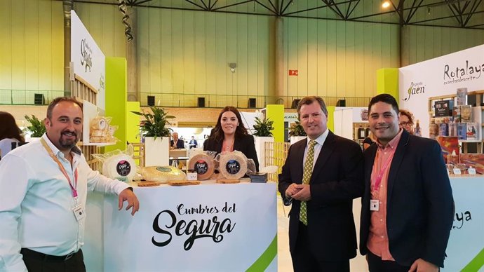 Bruno (2d) visita la séptima edición de Andalucía Sabor.