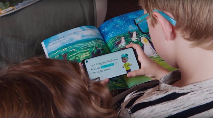 Huawei StorySign llega a iOS y amplía su catálogo de libros en español para ayud
