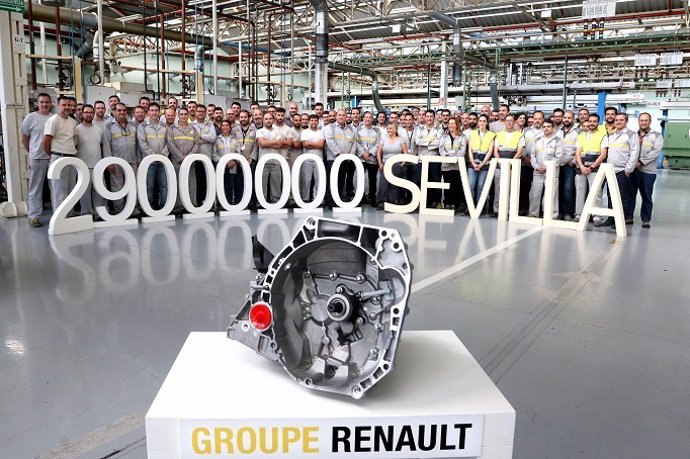 La factoría de Renault en Sevilla produce la caja de velocidades 29 millones (Foto de archivo).