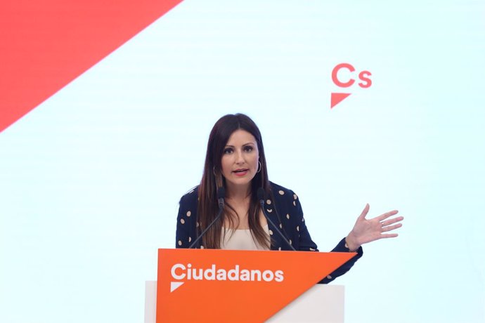 La portaveu nacional de Cs, Lorena Roldán, ofereix una roda de premsa posterior a la primera reunió del Comit Permanent del seu partit i després de conixer-se la previsió d'eleccions per al 10-N, a Madrid (Espanya), a 23 de setembre de 2019.