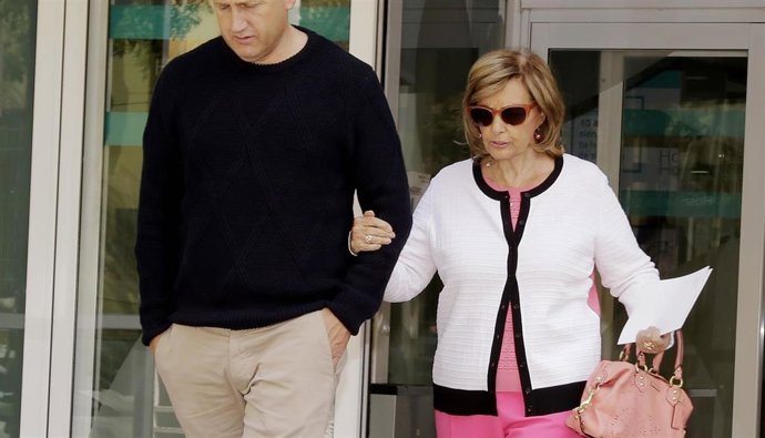 María Teresa Campos en una visita a la Clínica de la Luz