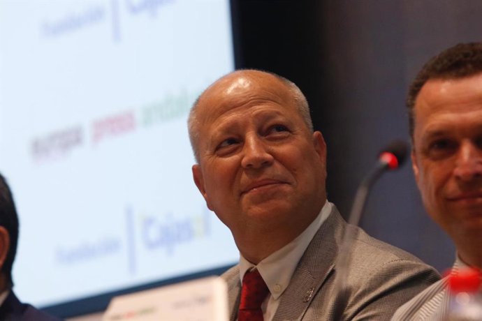 El consejero de Educación y Deporte, Javier Imbroda, en el Desayuno Informativo de Europa Press.