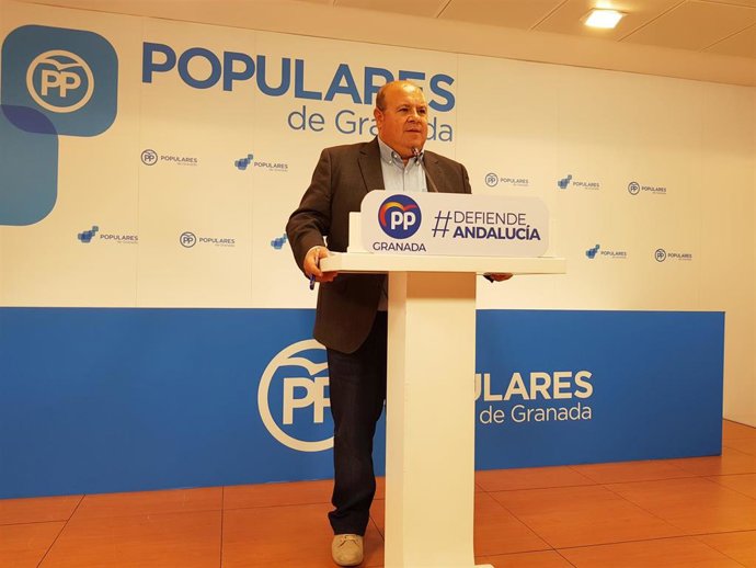El portavoz del PP en la Diputación de Granada, José Robles