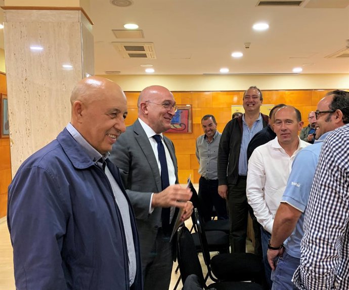 COAG pide a la Junta políticas que favorezcan la incorporación de 24.000 jóvenes