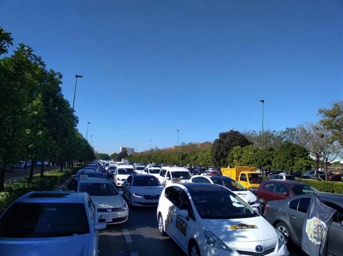 Caravana de coches de Élite Taxi