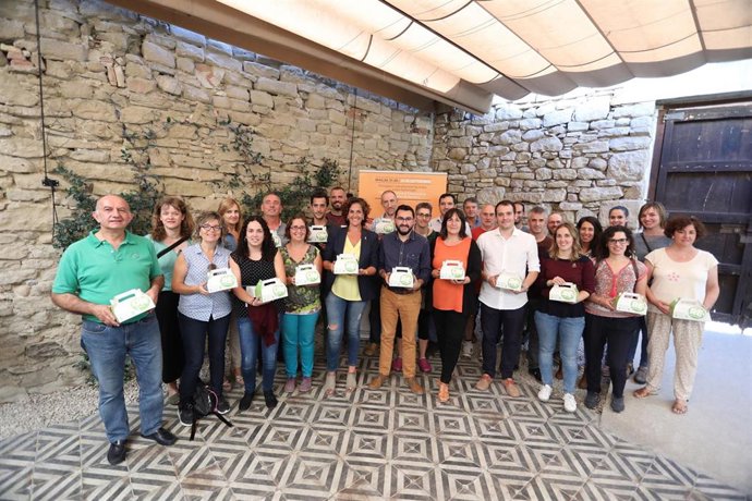 La consejera Gómez y el director general de Administración Local y Despoblación, Jesús M Rodríguez en la presentación de la campaña para impulsar el aprovechamiento de comida sobrante