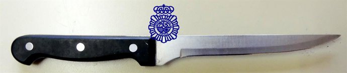 Sucesos.- Detenido en Salamanca por amenazar con un cuchillo de cocina a un clie