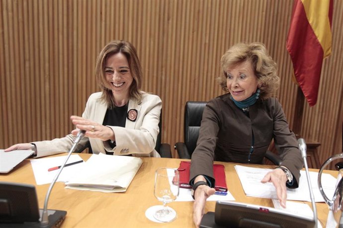 Fernández de la Vega y Carme Chacón, en homenaje a Peces Barba