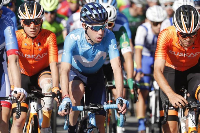 El ciclista argentino Eduardo Sepúlveda con el maillot del Movistar Team
