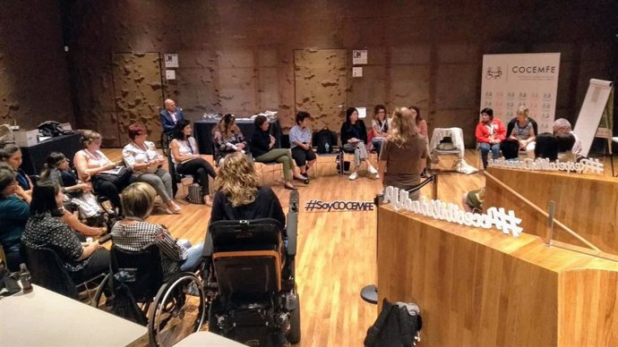 Participantes en los grupos de trabajo de las jornadas 'Derechos de las Mujeres con Discapacidad y Agenda 2030'.