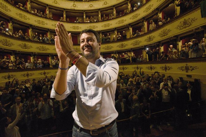 Europa.- Salvini considera una "estafa" el acuerdo para el reparto de migrantes