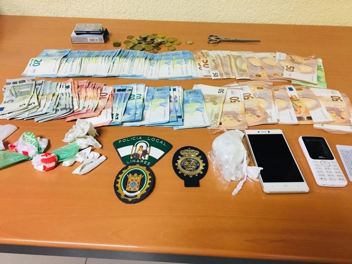 Droga,dinero y efectos intervenidos