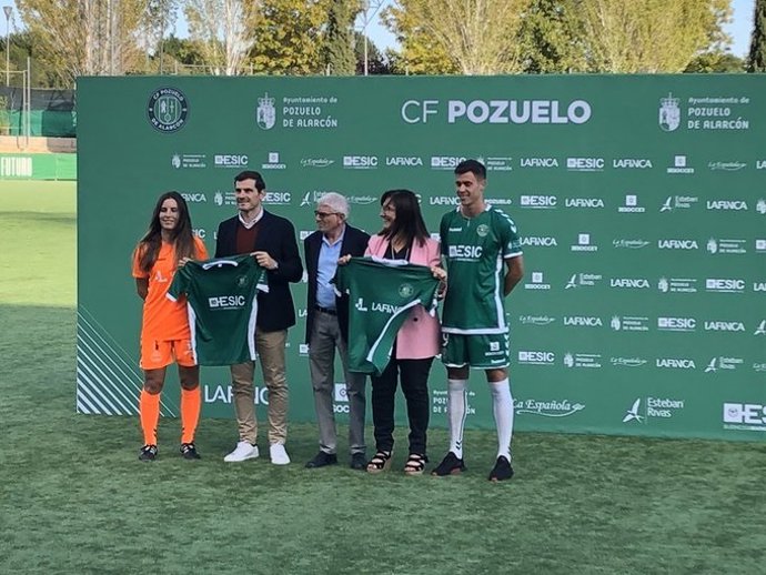Iker Casillas en la presentación del CF Pozuelo, uno de los socios de la Fundación Casillas