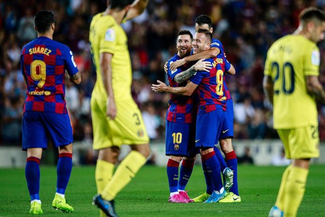 El Barça celebra la victoria ante el Villarreal