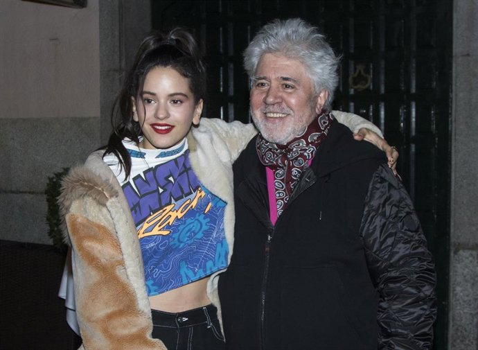 PEDRO ALMODÓVAR Y ROSALÍA SE VAN DE CENA TRAS SU POLÉMICO VÍDEO