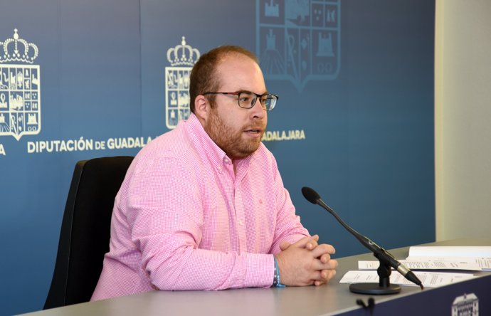El vicepresidente de Guadalajara, Rubén García en rueda de prensa
