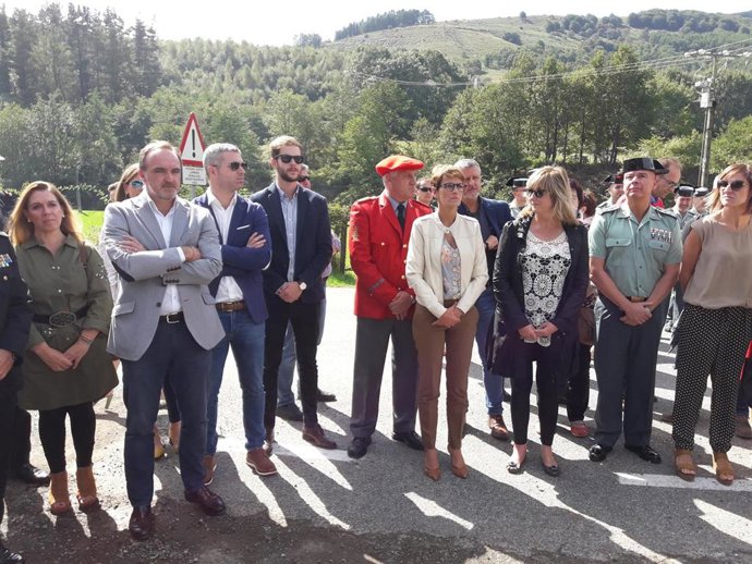 Homenaje en Leitza al cabo de la Guardia Civil Juan Carlos Beiro, asesinado por ETA hace 17 años.