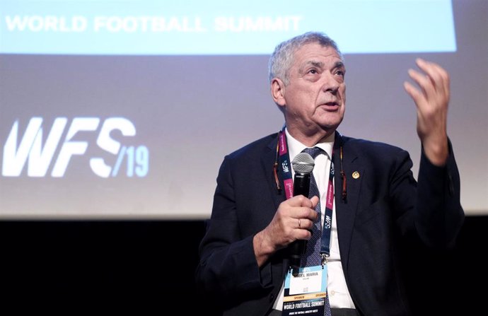 El expresidente de la Real Federación Española de Fútbol (RFEF), Ángel María Villar, durante su intervención en la ponencia Los retos de futuro del fútbol de la cuarta edición de World Football Summit, en Madrid (España), a 25 de septiembre de 2019.