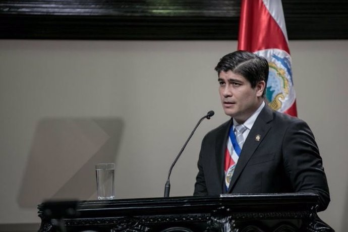 Presidente de Costa Rica cree que la migración en Centroamérica podría constrarr