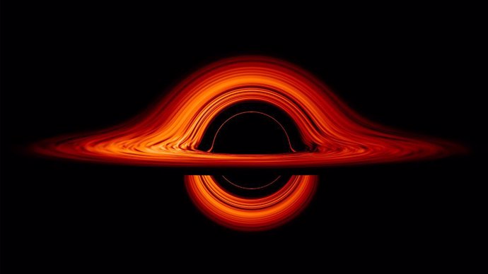El entorno deformado de un agujero negro, en una nueva simulación