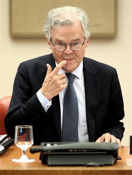 El presidente de la Comisión Nacional del Mercado de Valores, Sebastián Albella Amigo durante su comparecencia en Comisión de Economía y Empresa la Sala Constitucional del Congreso de los Diputados, en Madrid (España), a 18 de septiembre de 2019.