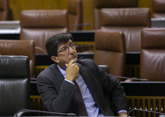 El vicepresidente de la Junta de Andalucía, Juan Marín, en sesión plenaria (Foto de archivo).