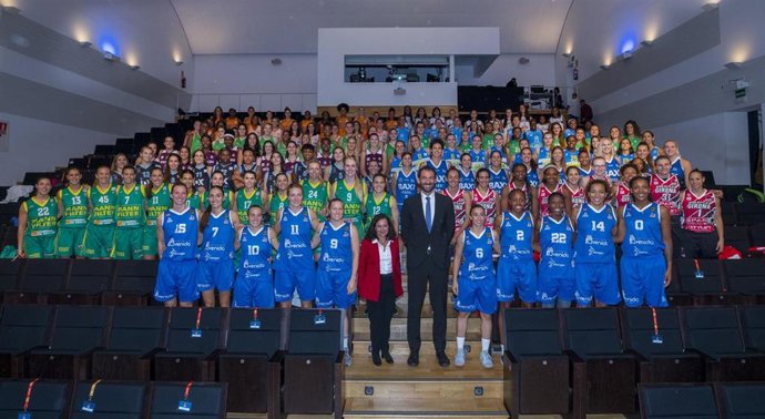 Liga DIA, presentación baloncesto femenino