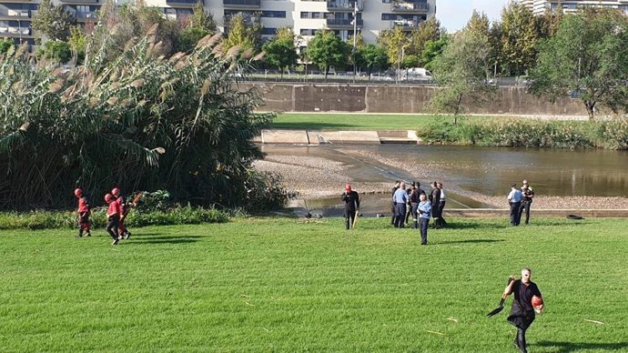 Dispositivo de búsqueda del bebé en el río Bess