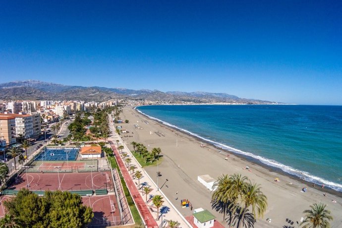 Np Turismo Hace Balance Positivo En Otro Verano De Récord Para Vélez Málaga