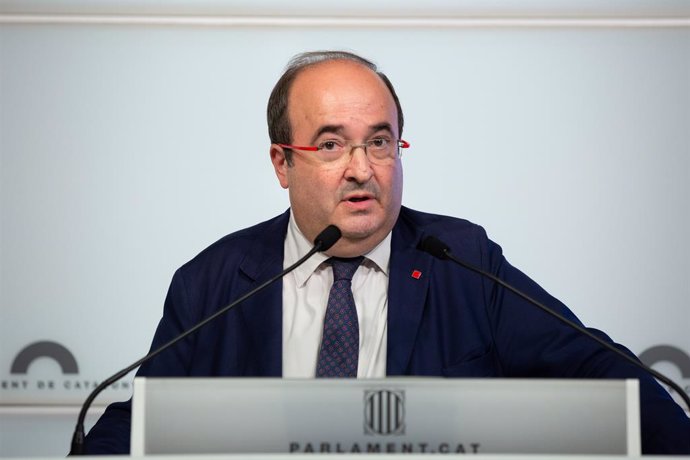 El primer secretari del PSC, Miquel Iceta, intervé en roda de premsa al Parlament de Catalunya