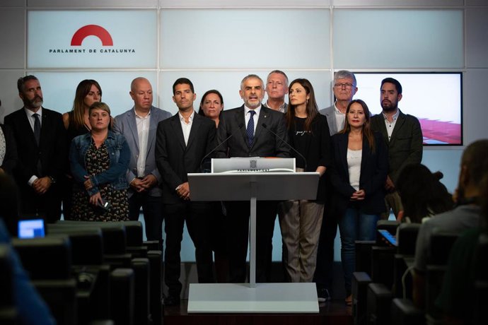 El portavoz de Ciudadanos en el Parlament de Cataluña, Carlos Carrizosa, ofrece una rueda de prensa tras la segunda parte del Debate de Política General en el Parlament el 26 de septiembre de 2019.