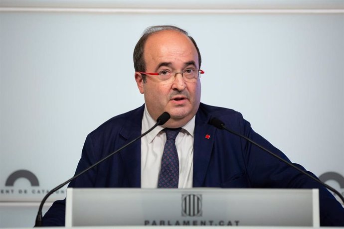 El primer secretario del PSC, Miquel Iceta, ofrece una rueda de prensa tras la segunda parte del Debate de Política General en el Parlament el 26 de septiembre de 2019.