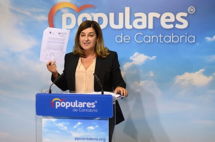 La presidenta del PP de Cantabria,. María José Sáenz de Buruaga