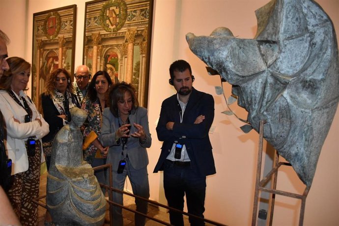 Tudabca (1D) en la visita que ha realizado en Lerma a la exposición de Las Edades del Hombre.