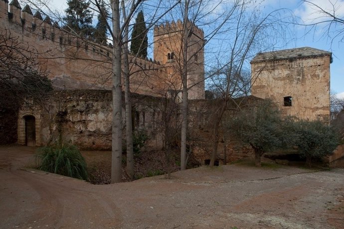 Acceso a la Alhambra por la Cuesta del Rey Chico