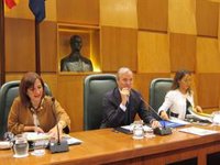 Pleno.- Azcón pide ayuda a los grupos municipales para mejorar las relaciones con el Gobierno de Aragón