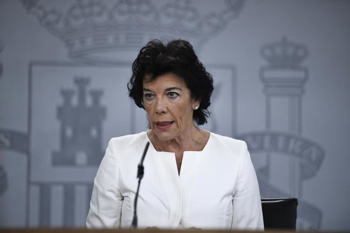 La ministra Portavoz en funciones, Isabel Celaá comparece ante los medios de comunicación tras la reunión del Consejo de Ministros en Moncloa, en Madrid (España), a 27 de septiembre de 2019.
