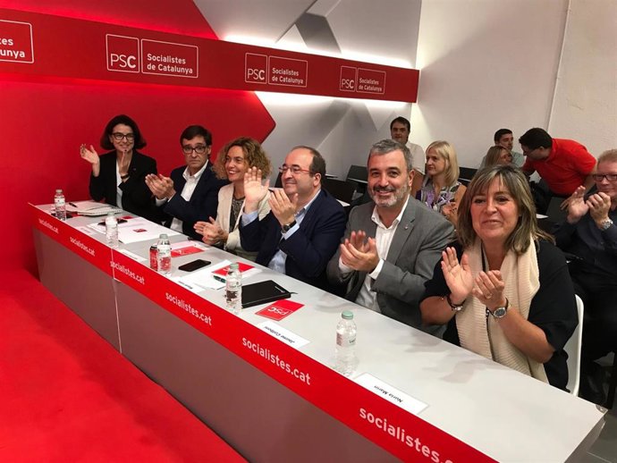 Miquel Iceta, Meritxell Batet, Salvador Illa, Núria Marín, Jaume Collboni y Eva Granados (PSC)