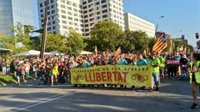 Unas 12.000 personas se manifiestan en Sabadell (Barcelona) en apoyo a los siete CDR detenidos