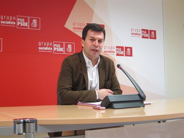 El líder del PSdeG, Gonzalo Caballero, en rueda de prensa