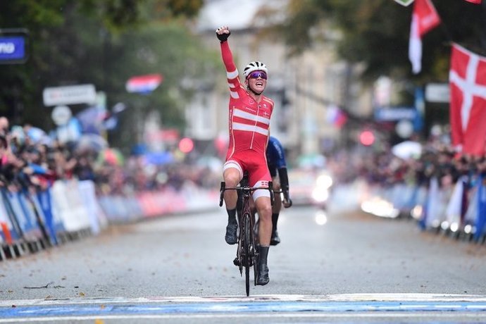 El ciclista danés Mads Pedersen se ha proclamado este domingo campeón del mundo de ciclismo en ruta en los Mundiales de Ciclismo en Carretera que se están disputando en Yorkshire (Inglaterra)