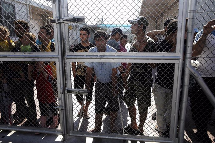 Refugiados en el centro de detención de Moria, Lesbos