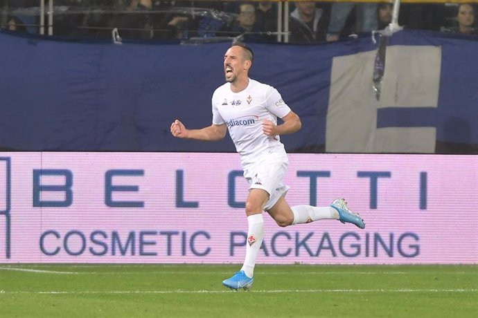 Franck Ribéry celebra un gol con la Fiorentina.