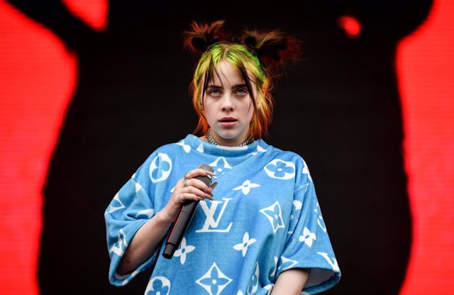 07 September 2019, Berlin: US singer Billie Eilish performs on stage at the Lollapalooza music festival on the grounds of the Olympic Stadium. Photo: Britta Pedersen/dpa-Zentralbild/dpa
